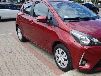 Toyota Yaris III Hatchback 5d Facelifting 2017 1.5 Dual VVT-iE 111KM 2020