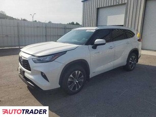 Toyota Highlander 2.0 hybrydowy 2020r. (Assonet)