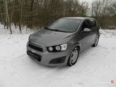 Chevrolet Aveo 1,4 tani ekonomiczny 5drzwi KLIMA