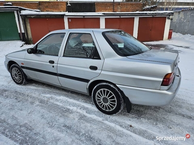 Ford escort 1.3 bezyna