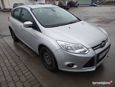 Ford focus 1.6 zwykła benzyna