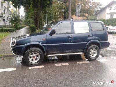 Ford Maverick, Nissan Terrano 2,7TD