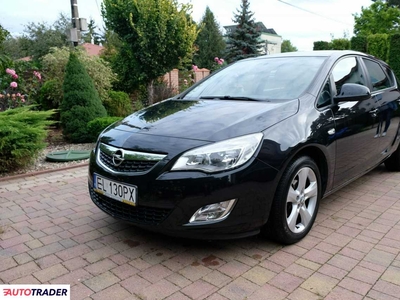 Opel Astra 1.6 benzyna 115 KM 2012r. (Łódź)