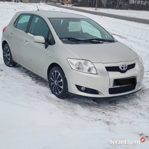 Toyota Auris 2.0 126km bezwypadkowy