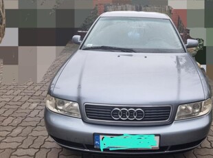 Audi A4 B5 1.6 Benzyna Idealne Auto na Każdą Okazję!