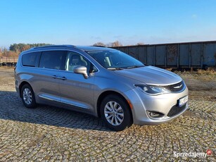 Chrysler Pacifica 2019 r. 3,6 benzyna