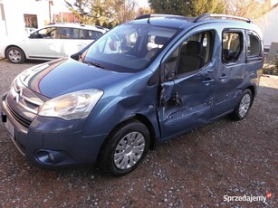 citroen berlingo 2011r. 1.6benzyna- 98000km- 83000km- uszkodzony- jezdne