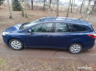 Ford focus kombi 1.6 benzyna