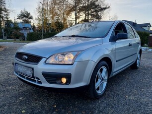 Ford Focus Mk2 benzyna po lift bardzo ładny hatchback