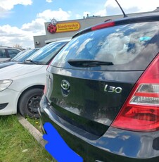 Hyundai i30 I Witam mam do zaoferowania Hyundai I30 z bardzo niskim przebiegiem