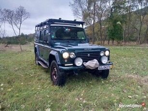 Land rover deefender santana