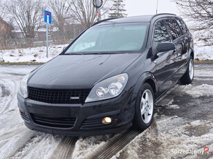 Opel Astra 1.6 Benzyna 105 KM 2006r Nawigacja Climatronic Tempomat PDC