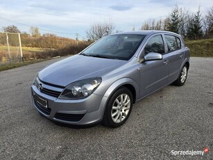 Opel Astra III H 1.4 16v z gazem LPG Klima Alufelgi Hak Tempomat