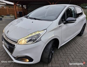 PEUGEOT 208GT 2015r 1.2t.benz.110KM NISKI PRZEBIEG. BOGATE WYPOSAŻENIE