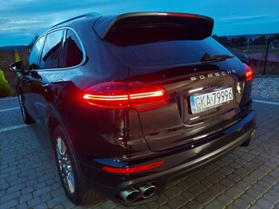 Porsche Cayenne S 3.0 benzyna V6 333KM e-hybrid Pr