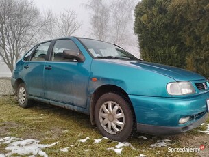 Seat Cordoba 1.6 LPG (nawet klimatyzacja jest)