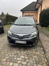 Sprzedam Toyote Avensis T27