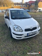 Toyota yaris 2004