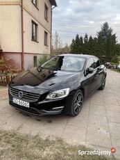 Volvo S60 2015r. 2.0D 150km Drive-E Momentum