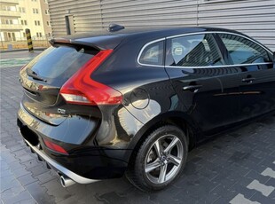 Volvo V40 R-Design D2