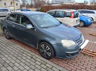 VW Jetta1.6 benz+gaz pierwszy wlasciciel