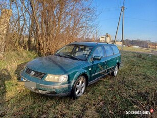 VW Passat 98 rok 1.6 benzyna