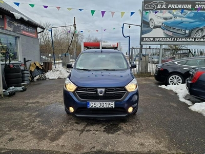 Dacia Lodgy 1.6 Benzyna + LPG 109 KM, Nawigacja, Bluetooth, USB, Klimatyzacja, HAK