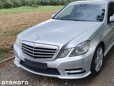 Mercedes-Benz Klasa E 220 T CDI DPF BlueEFFICIENCY 7G-TRONIC Avantgarde