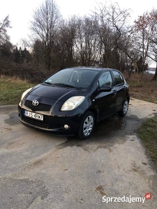 TOYOTA YARIS