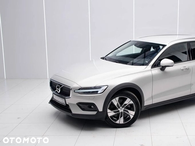 Volvo V60 Cross Country D4 AWD