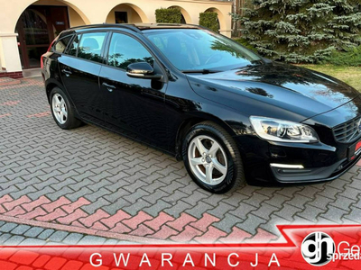 Volvo V60 D3 Xenony Podgrzewane fotele i przednia szyba Lic…