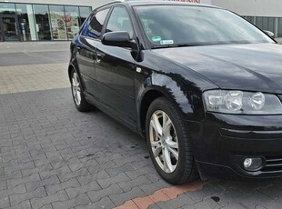 AUDI A3 8P 2.0 TDI 8v 140KM S-LINE