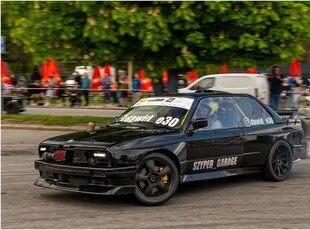 BMW e30 4.4t drift