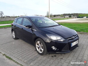 Ford FOCUS mk3 hatchback benzyna manual przebieg 165tys WZOROWY stan