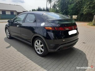 Honda Civic VIII 2.2i-CTDi Executive