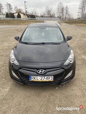 Hyundai i30 blue