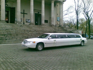 LIMUZYNA LINCOLN TOWN CAR 120 STRETCH LIMO