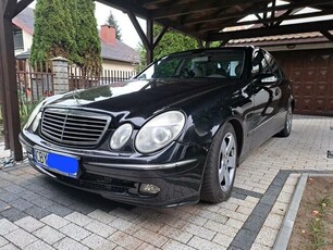 Mercedes Benz W211 E320