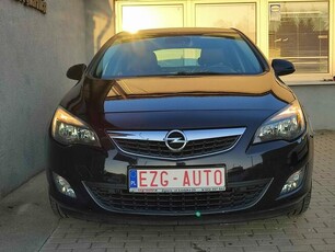 Opel Astra 180 KM bogata opcja doinwestowany Gwarancja