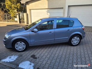 Opel Astra H 1.6 LPG, webasto, nowe opony, zadbana, serwisowana