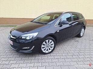 Opel Astra ledy Nawigacja Mały przebieg