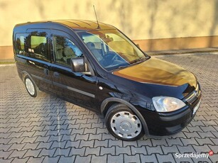 Opel Combo Minivan 5 osób klimatyzacja