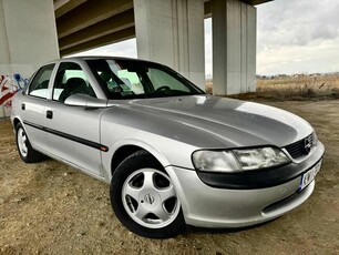 * Opel Vectra 1.6 z Gazem Sekwencyjnym ** AUTOMAT * Przegląd