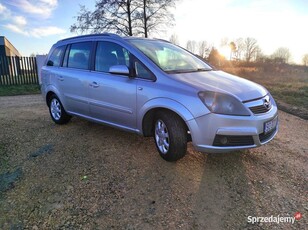 Opel Zafira 1.6 benzyna