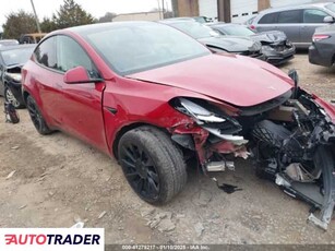 Tesla Model Y benzyna 2023r. (CONCORD)