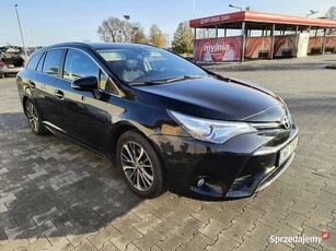 Toyota Avensis 2017 T27 II polift