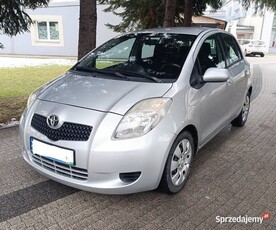 Toyota Yaris II benzyna