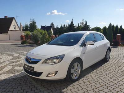 Używane Opel Astra - 23 900 PLN, 255 722 km, 2010