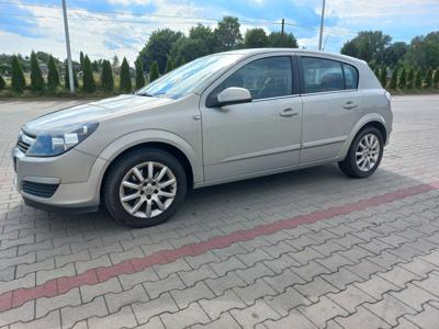 Używane Opel Astra - 5 800 PLN, 263 242 km, 2005