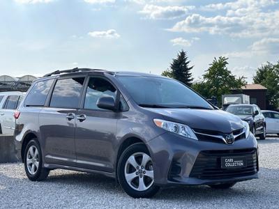 Używane Toyota Sienna - 105 000 PLN, 68 328 km, 2018